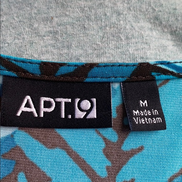 Dress - Picture 2 of 3